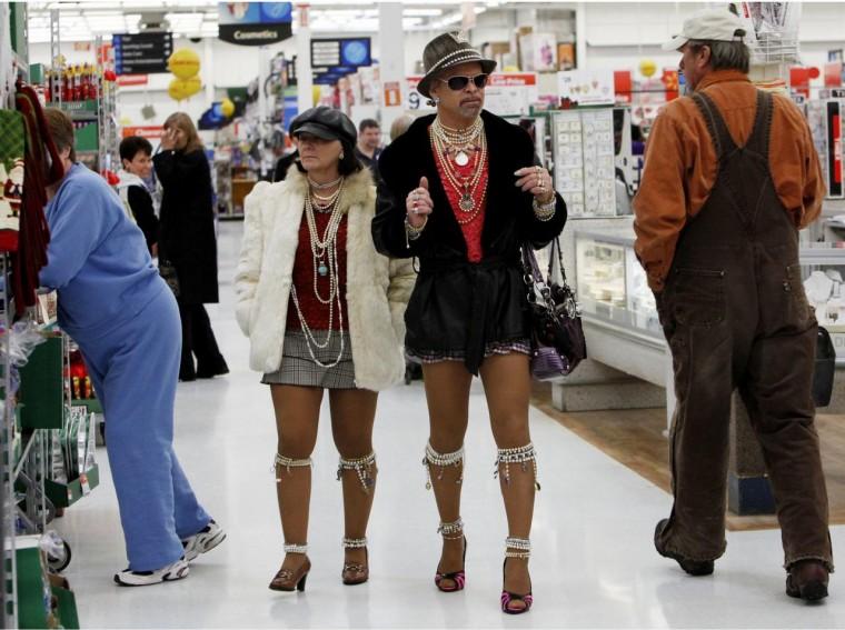 Bilderesultat for walmart men in high heels