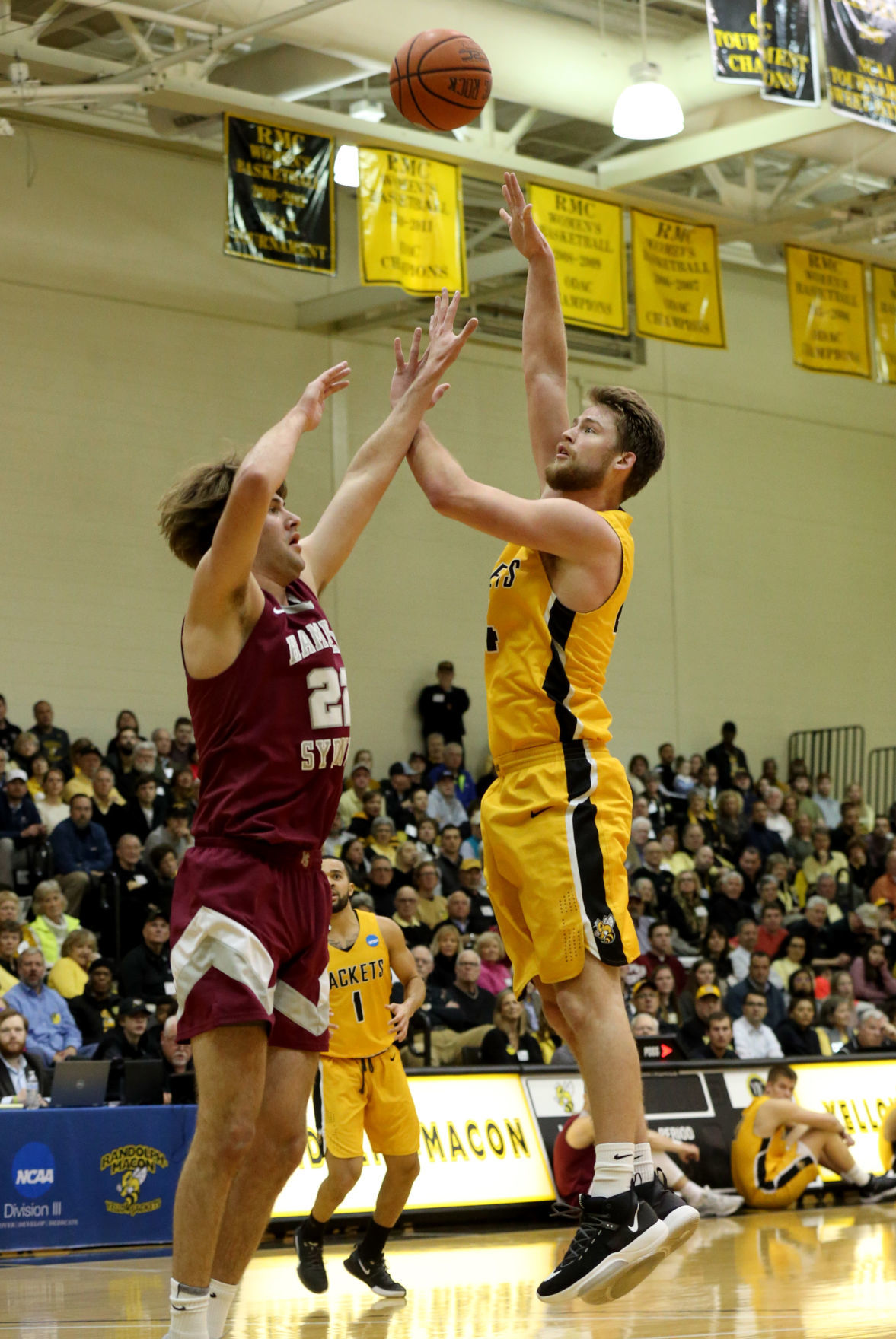 PHOTOS RandolphMacon beats HampdenSydney men's basketball 8458 Plus