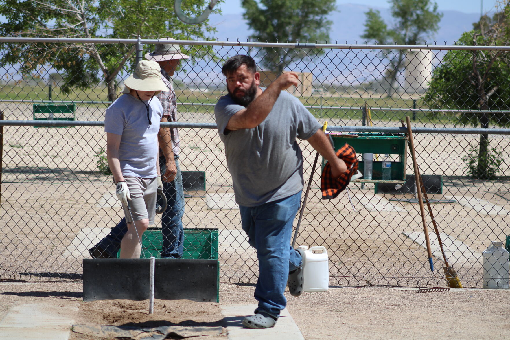 Ridgecrest Horseshoe Pitchers hold Break Wind tourney | Sports