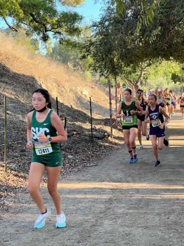 Burroughs cross country successful at last two invitationals | Sports |  ridgecrestca.com