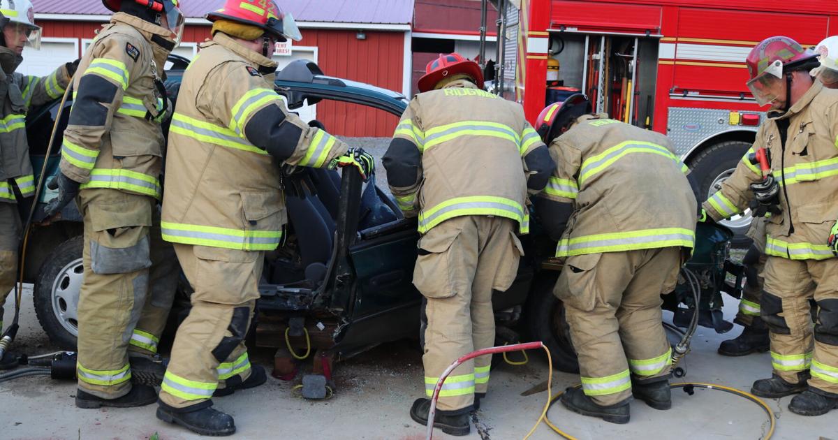 Ridgway Fire Department conducts jaws of life training | Multimedia ...