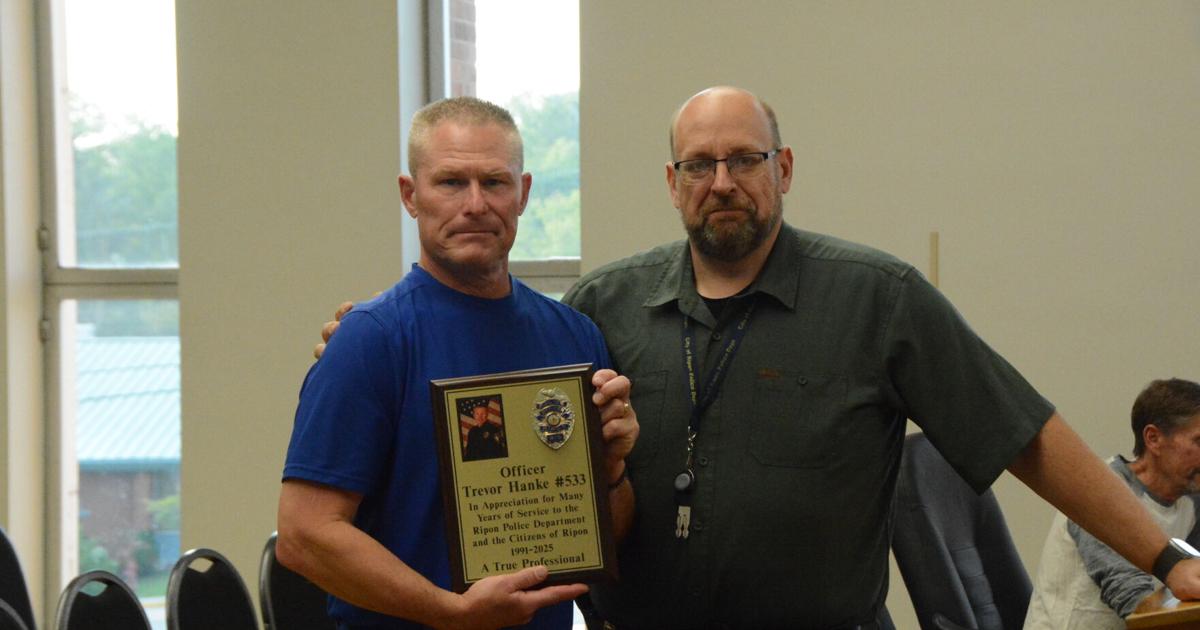Ripon honors officer Trevor Hanke for 34 years of service | Local News ...