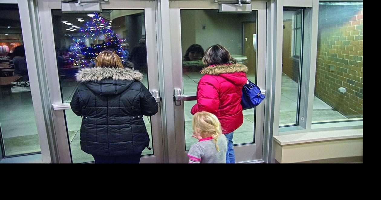 SSM Health Ripon Hospital Auxiliary hosts 38th annual Lights of Love program