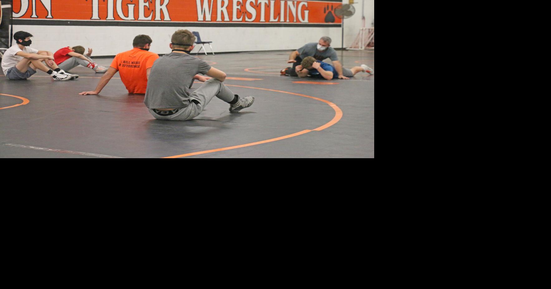 Ripon Tiger wrestling team enters season with unique roster makeup ...