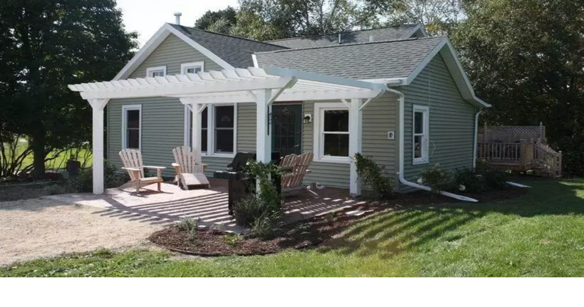 Check out this lakefront home in Ripon listed for more than 1.8