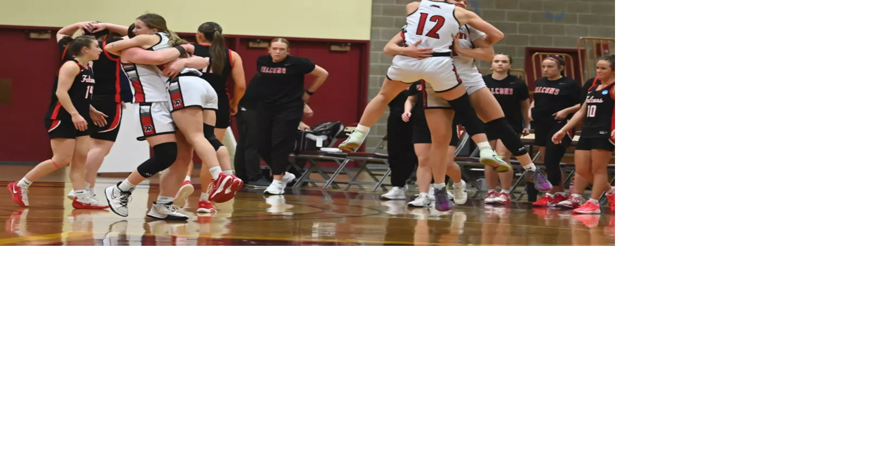 Schlieve leads Red Hawks to first NCAA Tourney win since 2005