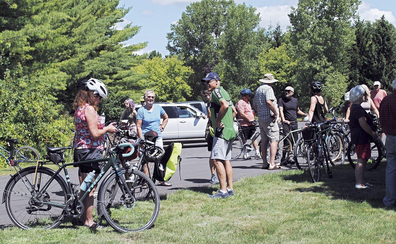 (PHOTOS) ‘Middle mile’ of bike trail between Ripon and Green Lake is