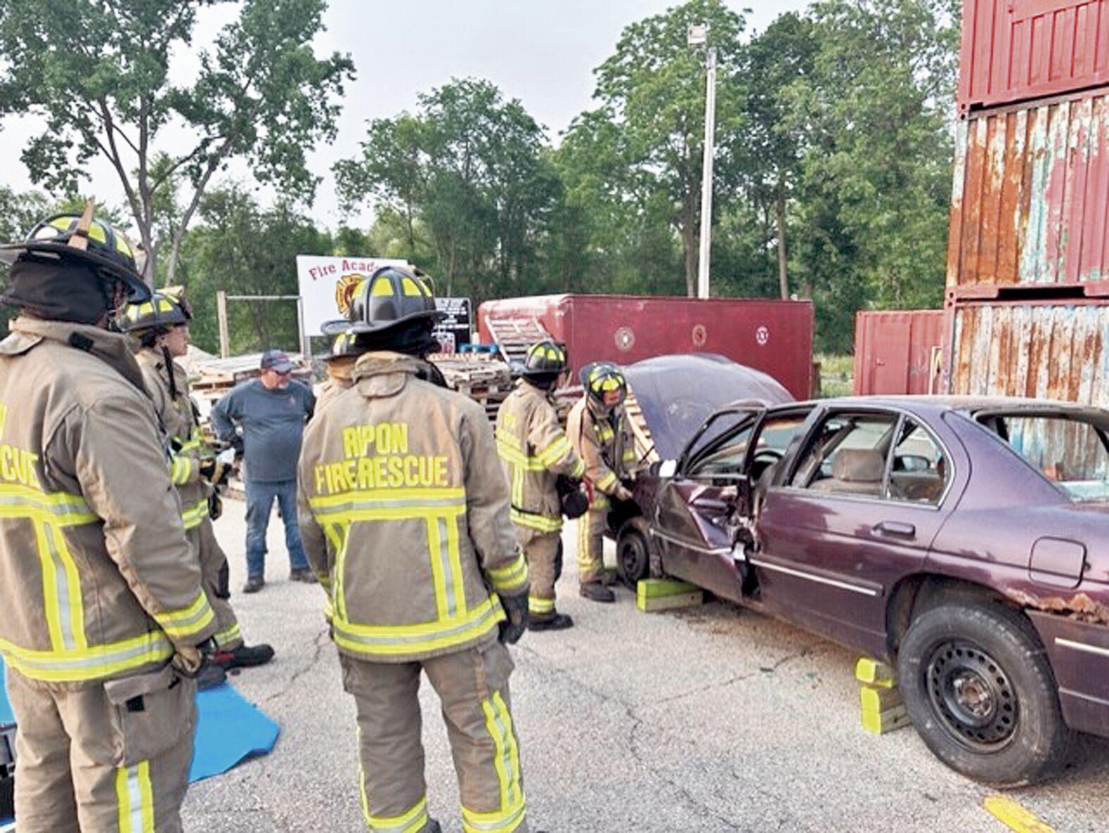 Grant from Firehouse Subs funds extrication equipment for Ripon Area