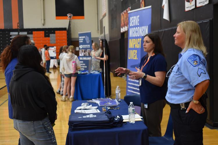 RHS career fair connects students with professionals | Local News ...