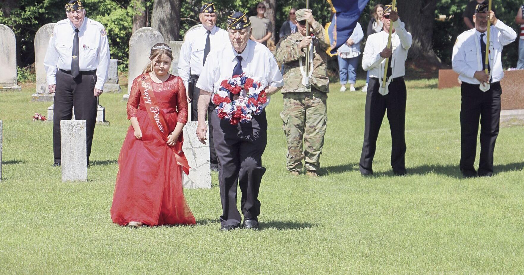 Green Lake remembers the fallen (PHOTOS) - Vimarsana News