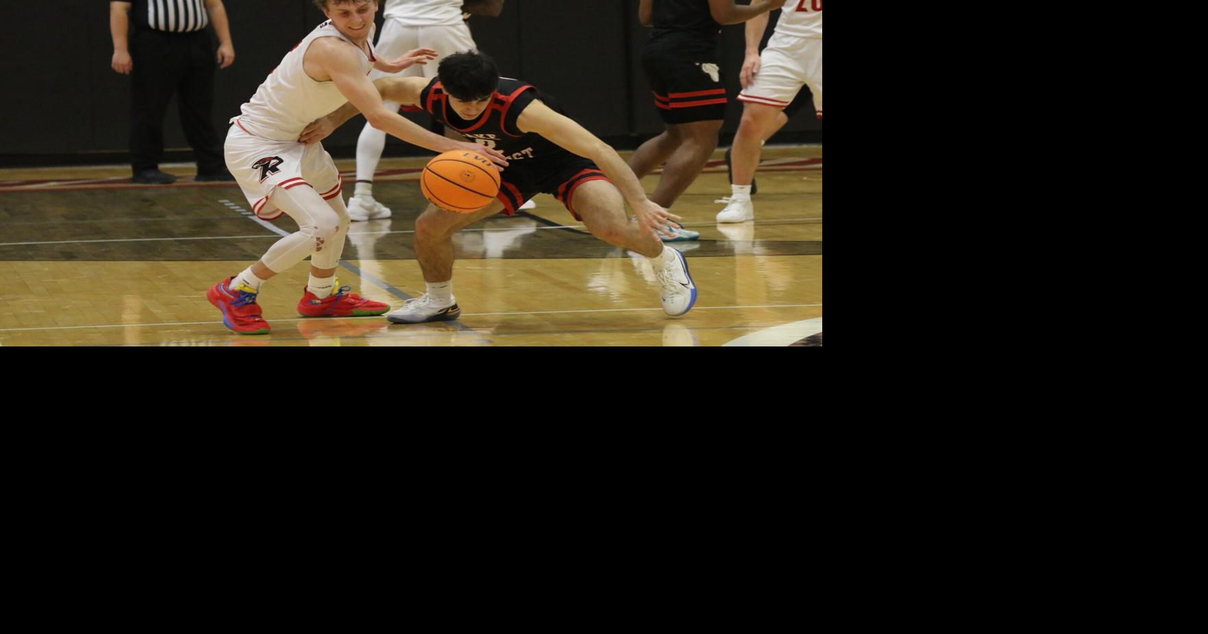 Slow start, second chances cost Red Hawks in loss to Lake Forest