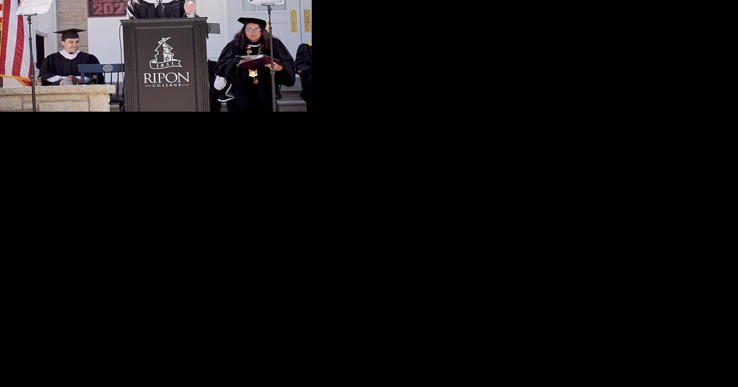 Ripon College graduation celebrates 'Breaking Barriers' | News - Vimarsana News