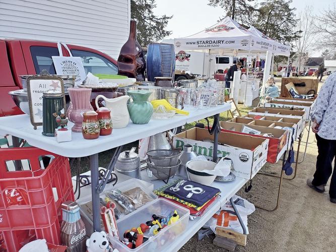 Green Laker Reporter explores the Famous Princeton Flea Market