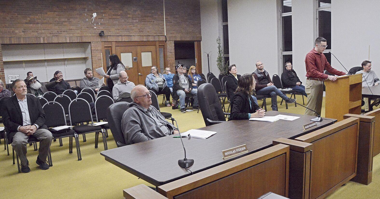 Ripon Common Council backs mayor's veto: Industrial park water tower will feature just Ripon, Wisconsin logo | News - Vimarsana News