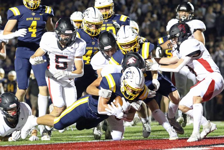 Football River Falls comes up big at end to preserve onepoint win (11