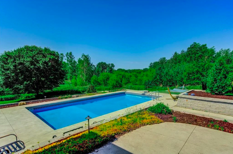 Photos Custom prairie style house on almost 58 acres for sale in River