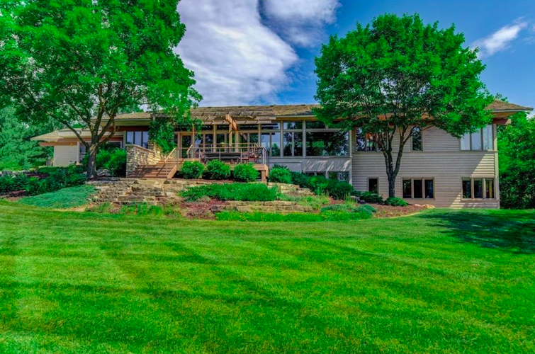 Photos Custom prairie style house on almost 58 acres for sale in River