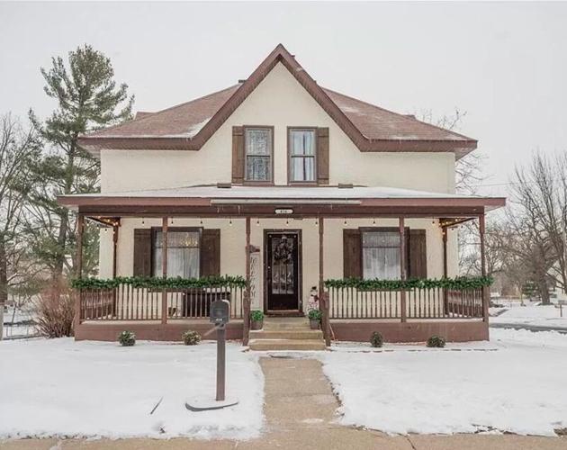 PHOTOS Updated American foursquare house for sale in Durand Business
