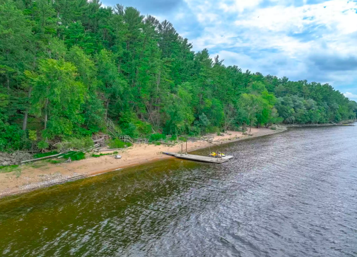 PHOTOS Beautifully updated house on St. Croix River for sale Real