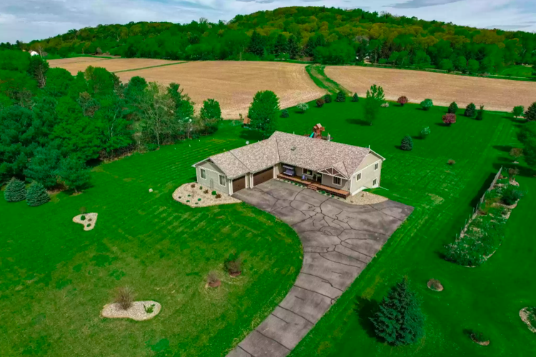 Rambler on 2 acres for sale in River Falls, Wisconsin