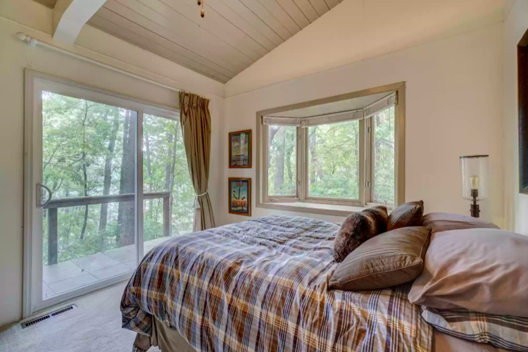 PHOTOS Beautifully updated house on St. Croix River for sale Real