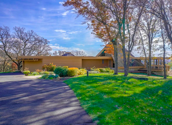 $1.7 million custom home in Hudson, Wisconsin for sale