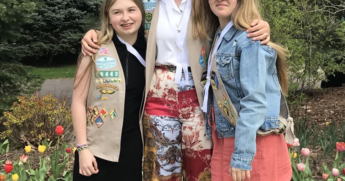 Fiona Ripp Busy as a bee; Girl Scout troop earns medal for beekeeping project ...
