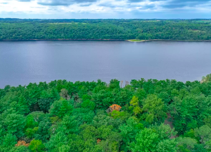 PHOTOS Beautifully updated house on St. Croix River for sale Real