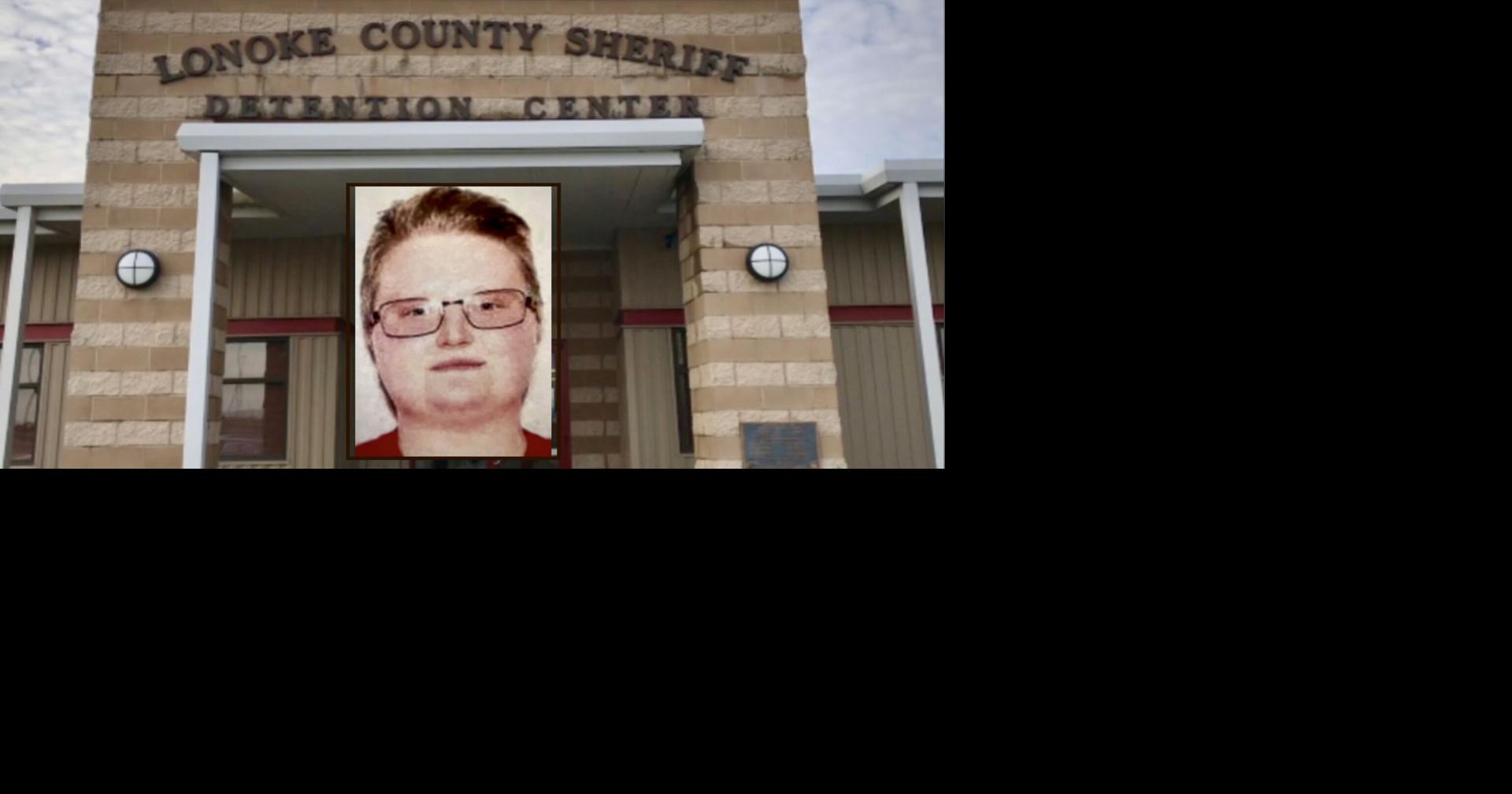 Lonoke County jailer arrested charged with Furnishing Prohibited