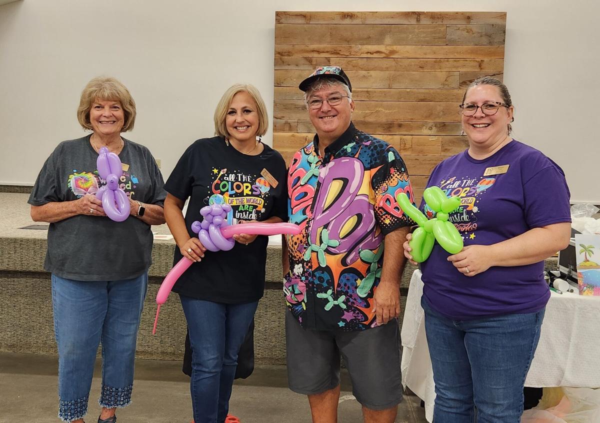 Magic Balloon Man visits Dover library | Local News | rivervalleynow.com