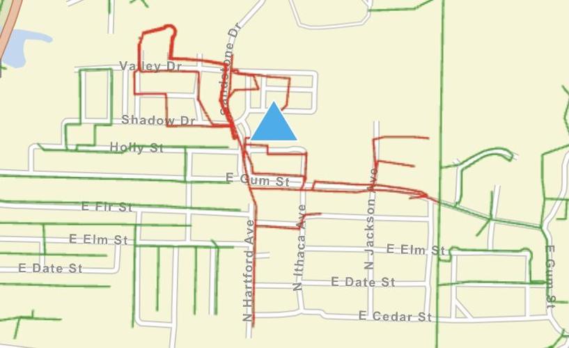 Entergy crews work two power outages affecting 700 Russellville