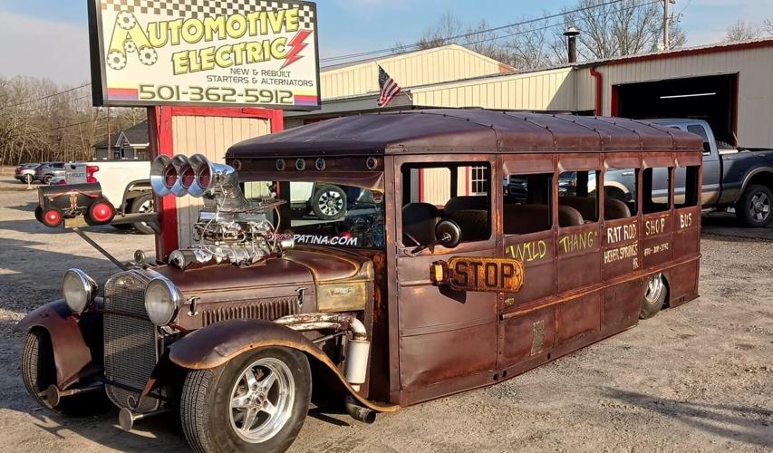 Tri-County Cruizers/Valley Antique Auto Club Car Show/Swap Meet to