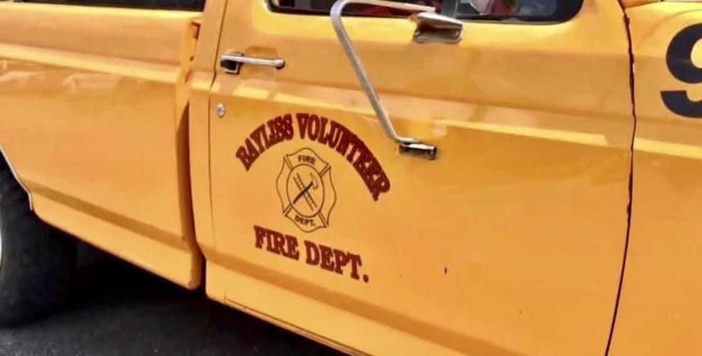 London & Bayliss Fire Departments extinguish grass fire threatening