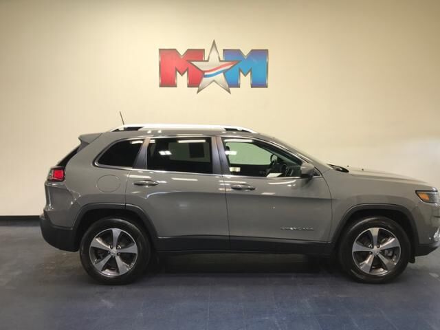 2019 Sting-gray Clearcoat Jeep Cherokee