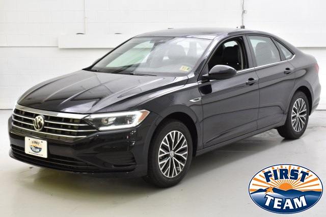 Black Volkswagen Jetta
