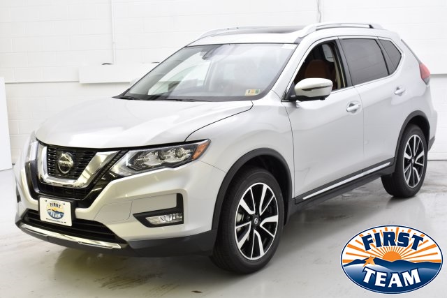 brilliant silver nissan rogue