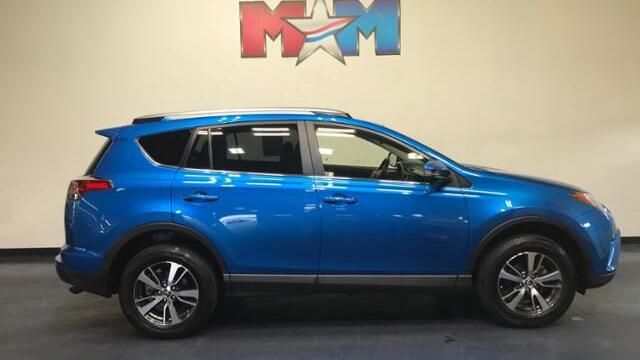 2018 Electric Storm Blue Toyota RAV4 - Vimarsana News