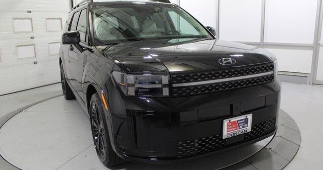 2024 Phantom Black Hyundai Santa Fe Hybrid Calligraphy