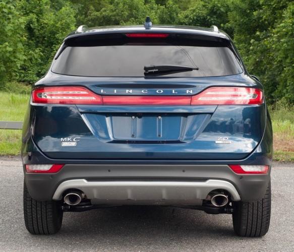 2015 Midnight Sapphire Metallic LINCOLN MKC