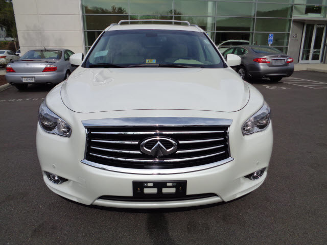 2015 Majestic White Infiniti Qx60