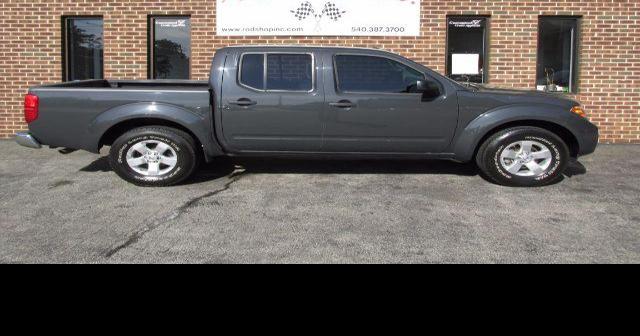  FRONTERA NISSAN gris