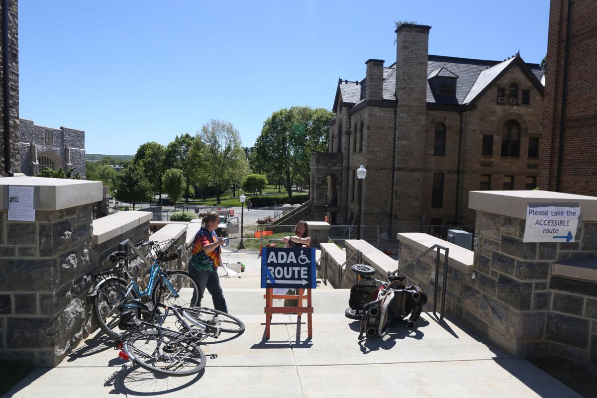 mg vt steps protest 050317