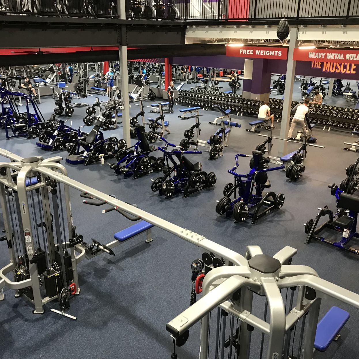 Business Intel Crunch Fitness Wraps Up Massive Renovation In Roanoke County Business News Roanoke Com Business Intel Crunch Fitness Wraps Up Massive Renovation In Roanoke County Business News Roanoke Com