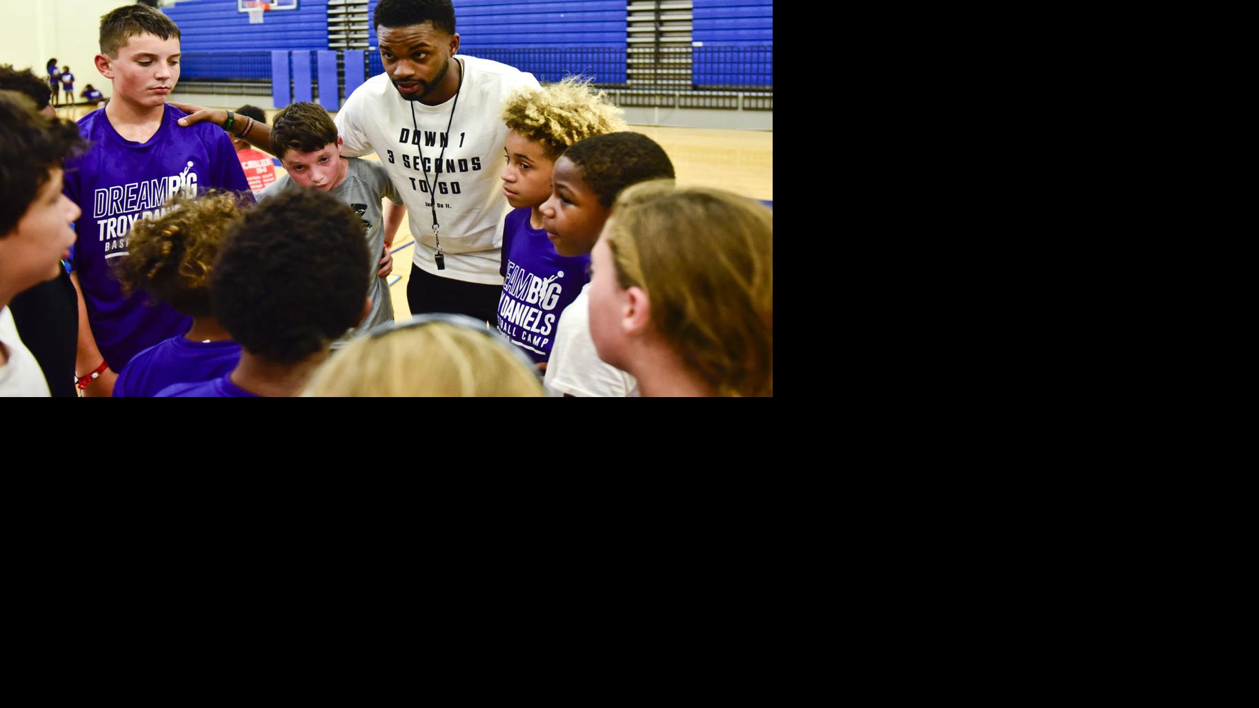 Ex Fleming Star Daniels Awaits His Next Nba Home Local Pro