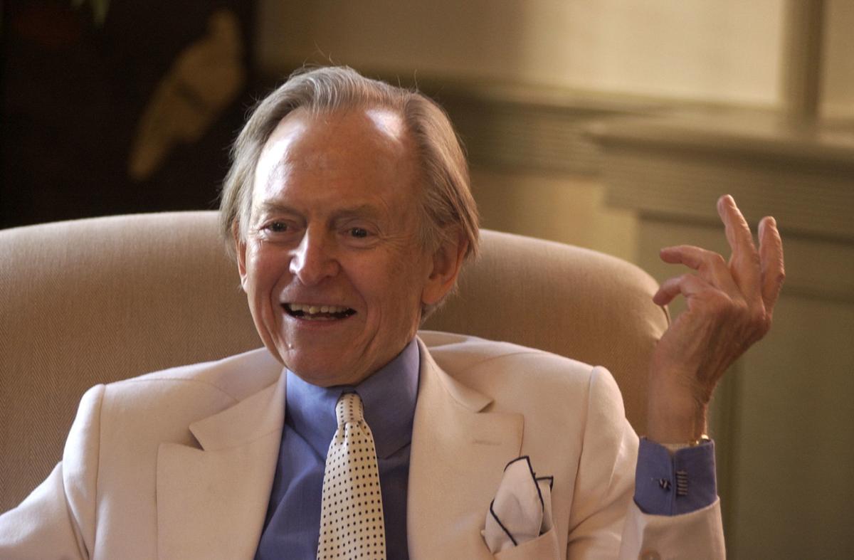Author And Richmond Native Tom Wolfe Dies At 88 Virginia