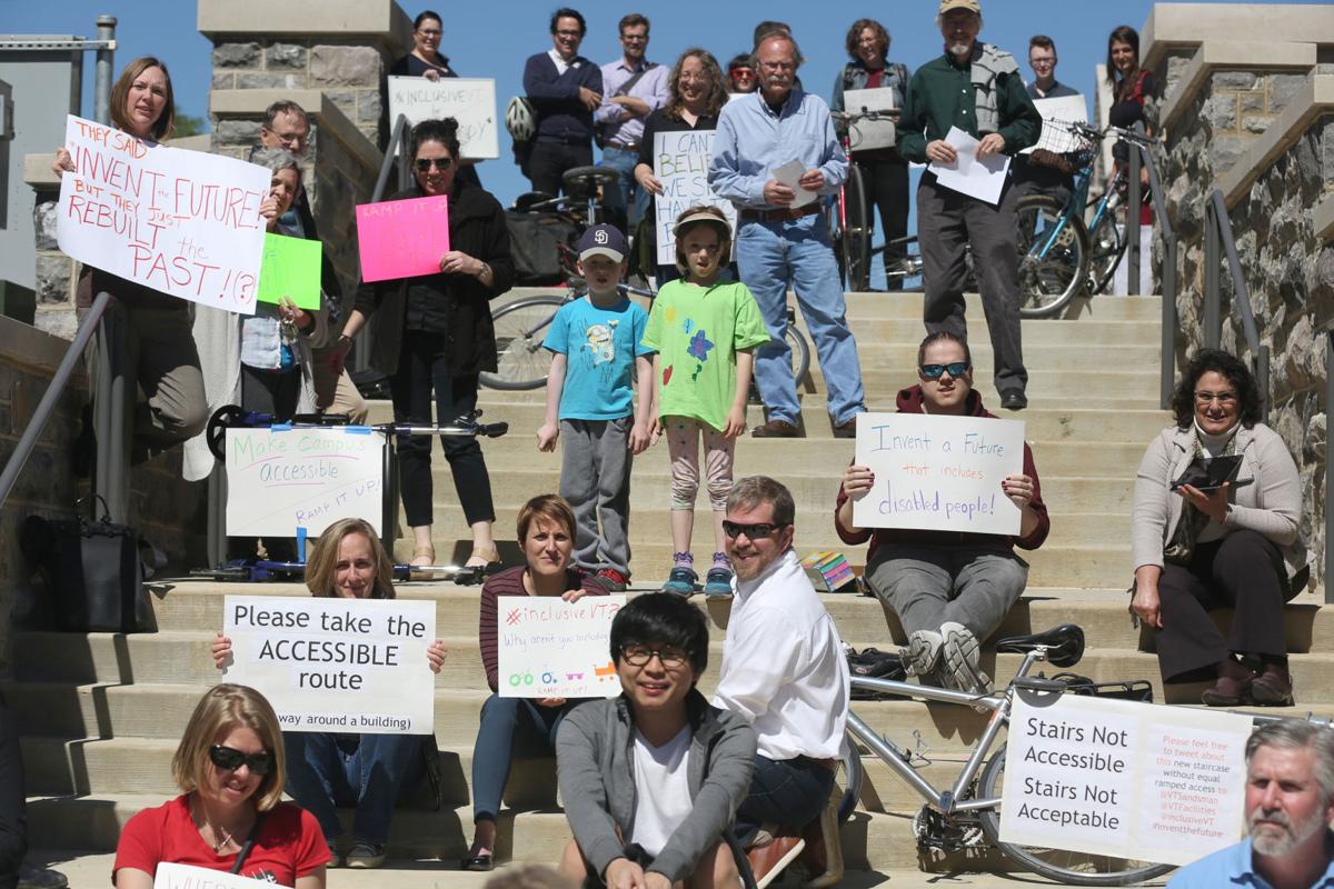 mg vt steps protest 050317