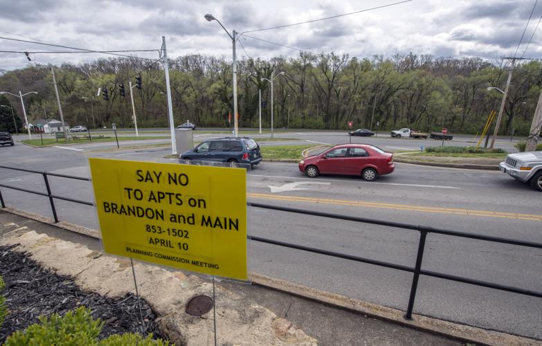Developer buys site of thwarted apartment complex on Brandon Avenue