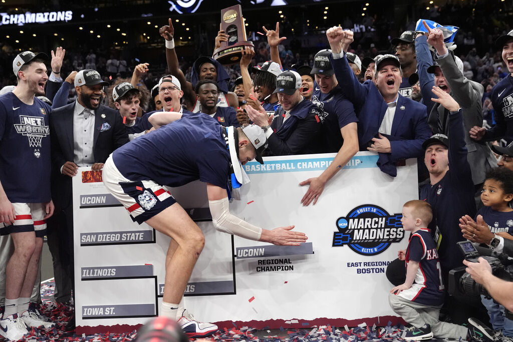 Who Would Benefit From Expanding NCAA Basketball Tournament?