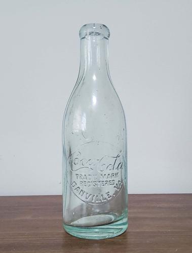 Coca Cola Coke Straight Side Pop Bottle (Jef) Coca Cola Coke Straight Side Pop Bottle (Jef)