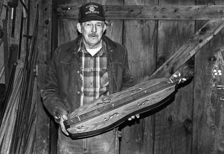 Arts & Extras Sound and sight of dulcimers fill history museum